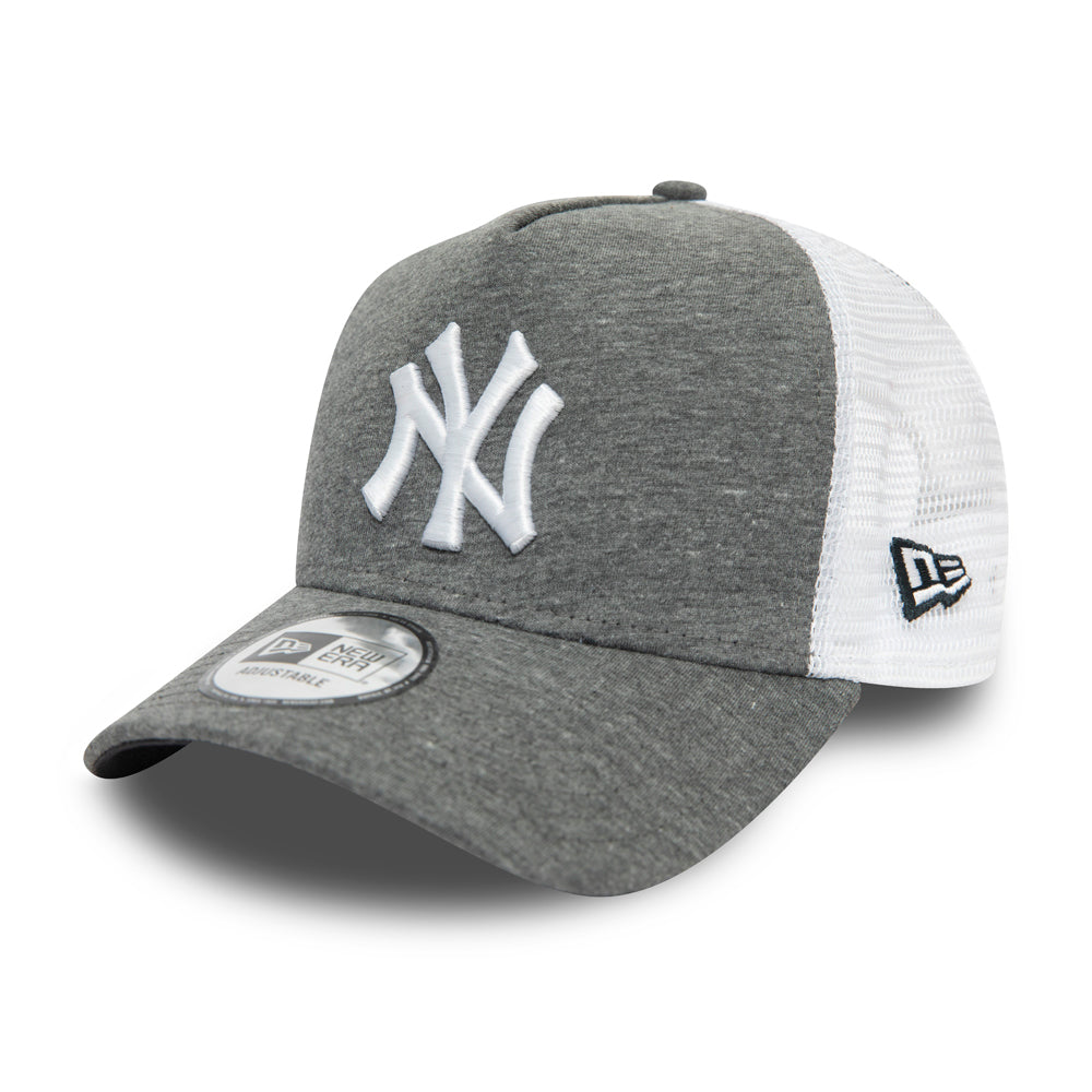 Village Hats - The classic 9FORTY New York Yankees in white from