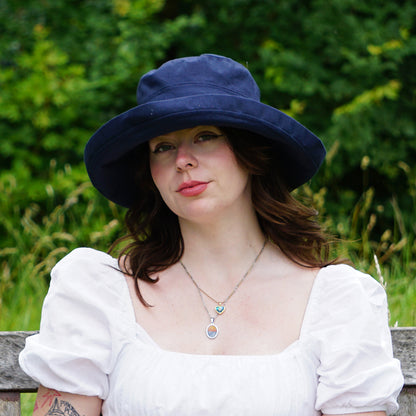 sur la tête Lily Linen-Cotton Packable Sun Hat - Navy Blue