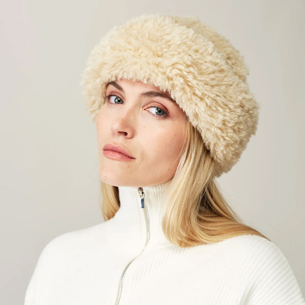 Helen Moore Faux Sherpa Winter Hat - Cream