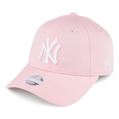 New Era Womens 9FORTY New York Yankees Baseball Cap - League Essential - Light Pink