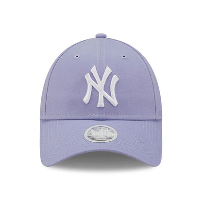 New Era Womens 9FORTY New York Yankees Baseball Cap - MLB League Essential - Lavender-White