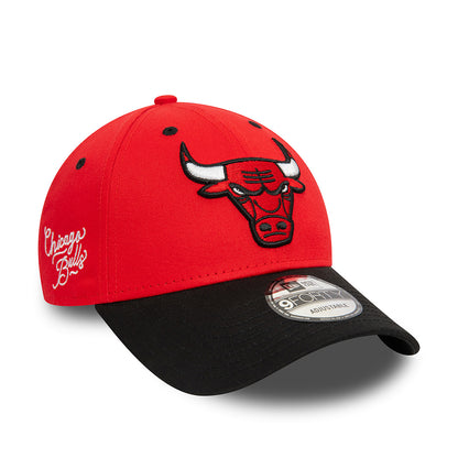 New Era 9FORTY Chicago Bulls Baseball Cap - NBA Side Patch - Red-Black