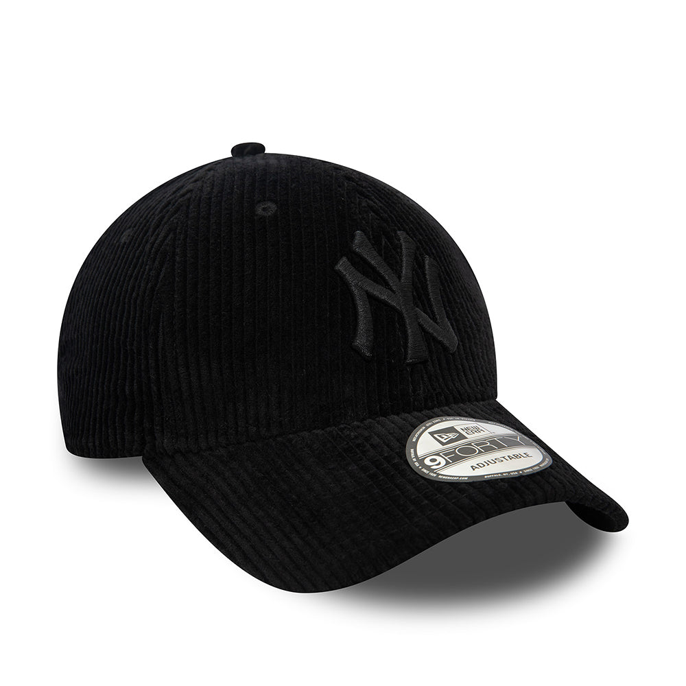 New Era 9FORTY New York Yankees Baseball Cap - MLB Cord - Black On Black