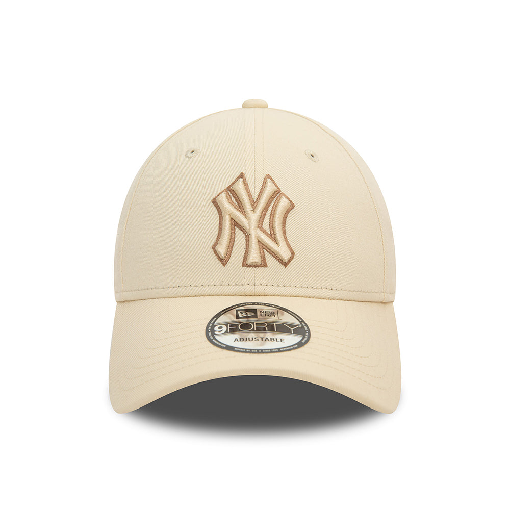 New Era 9FORTY New York Yankees Baseball Cap - MLB Team Outline - Cream-Taupe