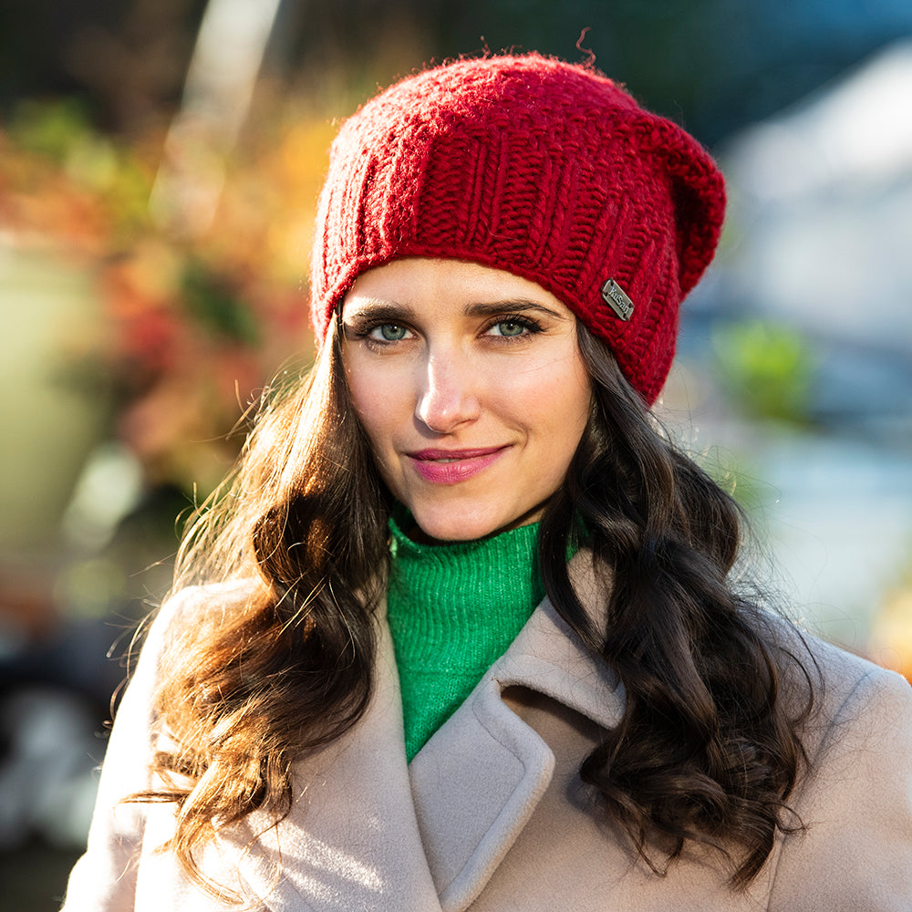 Kusan Button Down Beanie Hat - Red