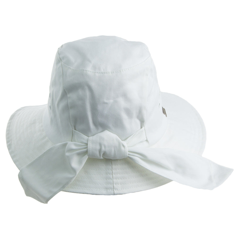 Betmar Hats Knotted Cloche - White