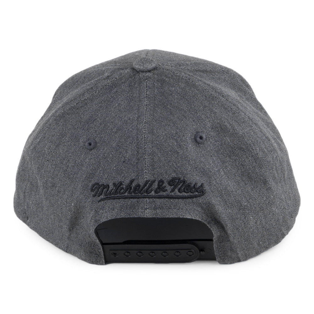 Mitchell & Ness Chicago Bulls Snapback Cap - Heather Melange 110 - Washed Black