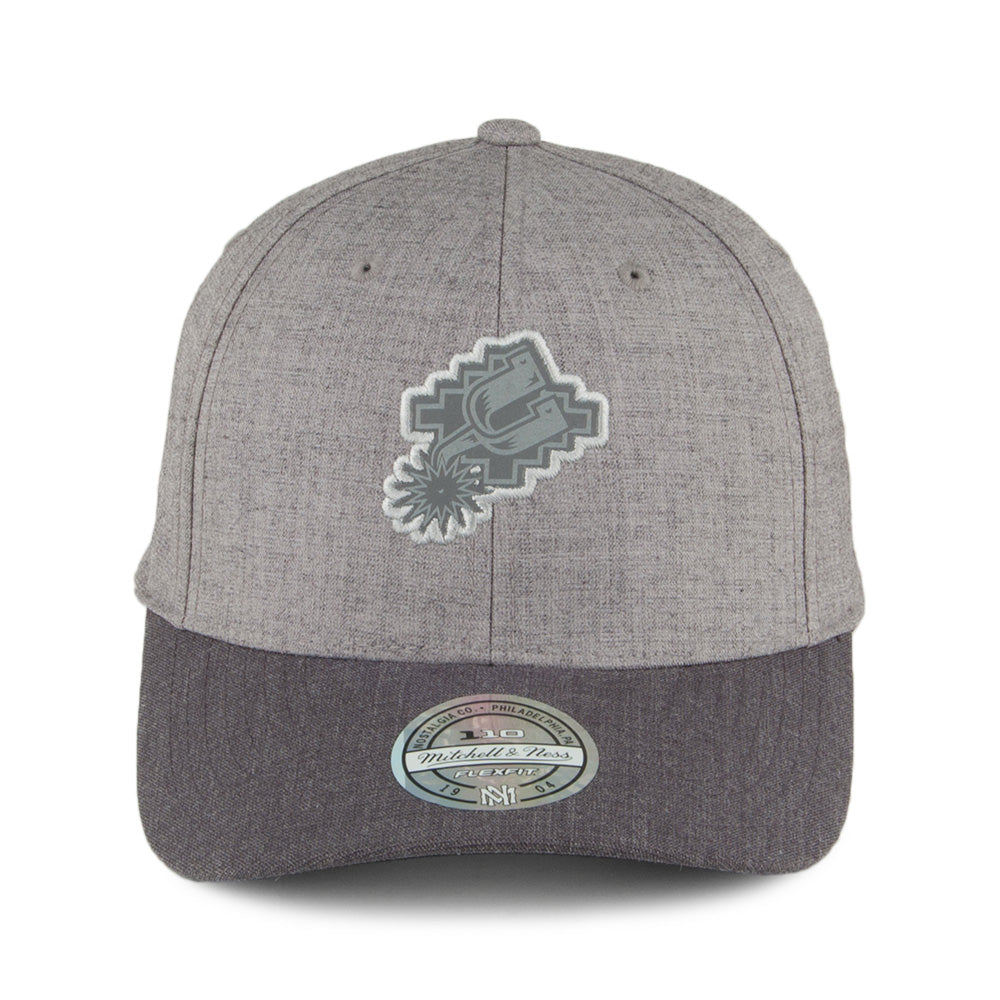 Mitchell & Ness San Antonio Spurs Snapback Cap - Beam 110 - Grey