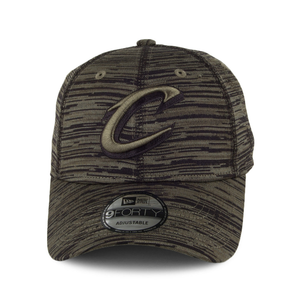 New Era 9FORTY Cleveland Cavaliers Baseball Cap Engineered Fit - Olive-Black