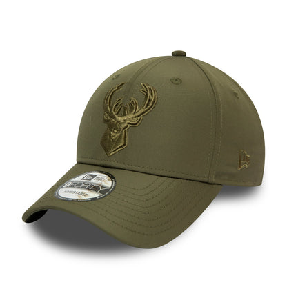 New Era 9FORTY Milwaukee Bucks Baseball Cap - NBA Tonal Nylon - Olive