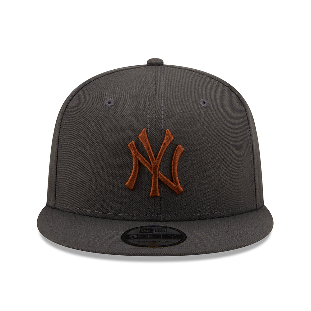 New Era 9FIFTY New York Yankees Snapback Cap -MLB League Essential - Graphite