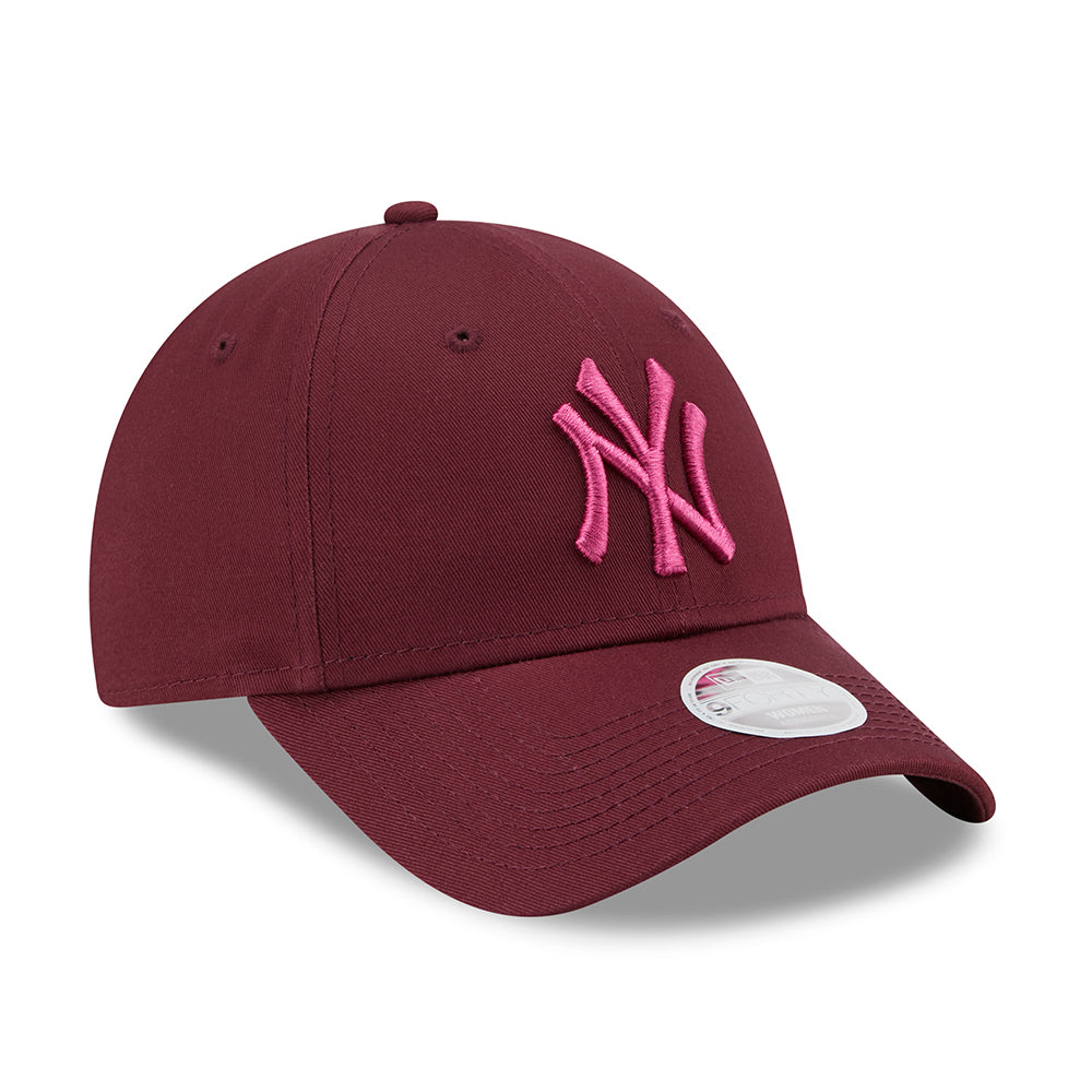 New Era Womens 9FORTY New York Yankees Baseball Cap - League Essential - Maroon-Pink