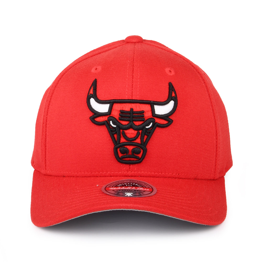 Mitchell & Ness Chicago Bulls Snapback Cap - NBA Team Ground Stretch - Red