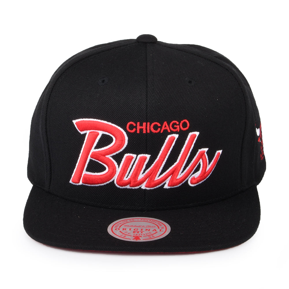 Mitchell & Ness Chicago Bulls Snapback Cap - NBA Foundation Script - Black