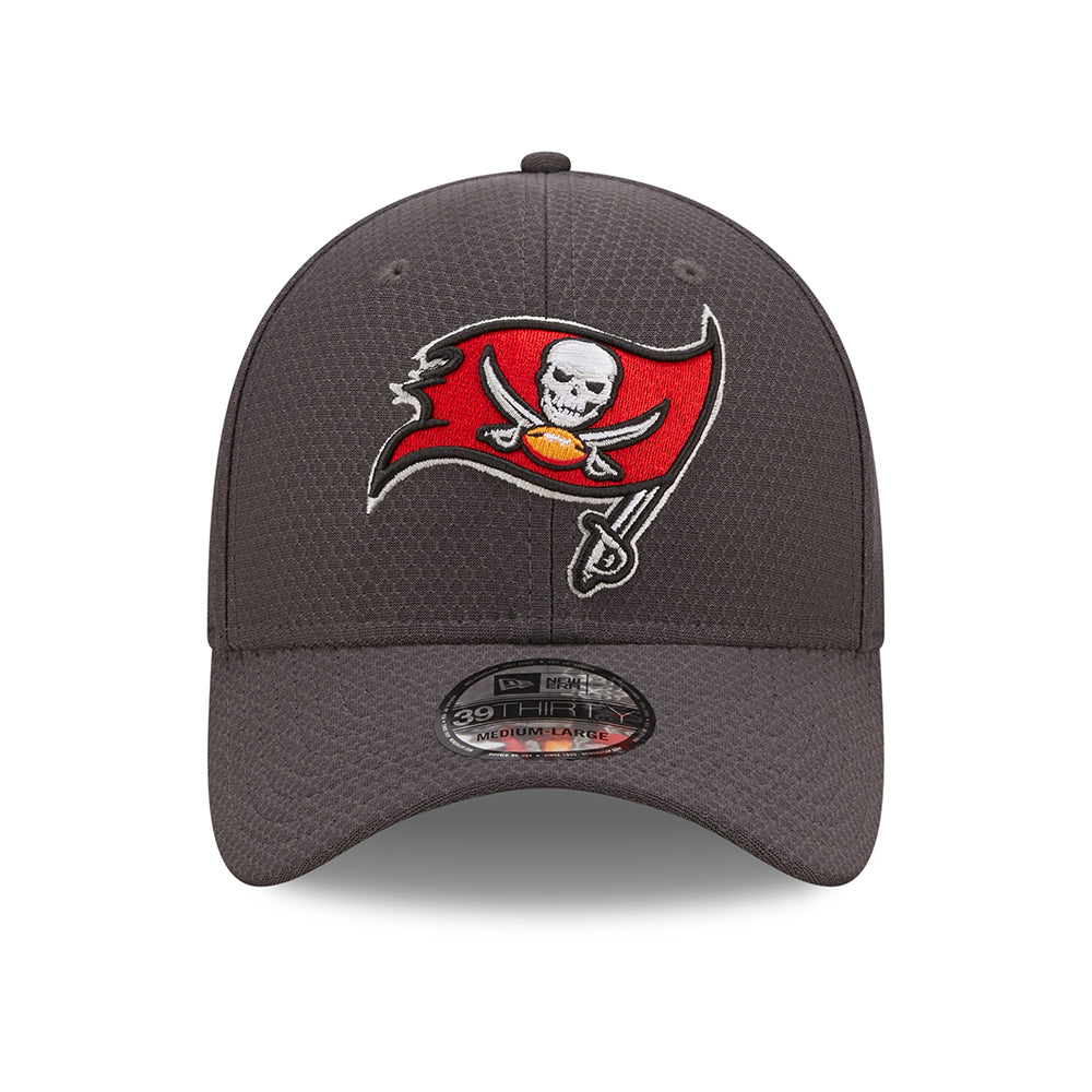 New Era 39THIRTY Tampa Bay Buccaneers Baseball Cap - NFL Hex Tech - Grey