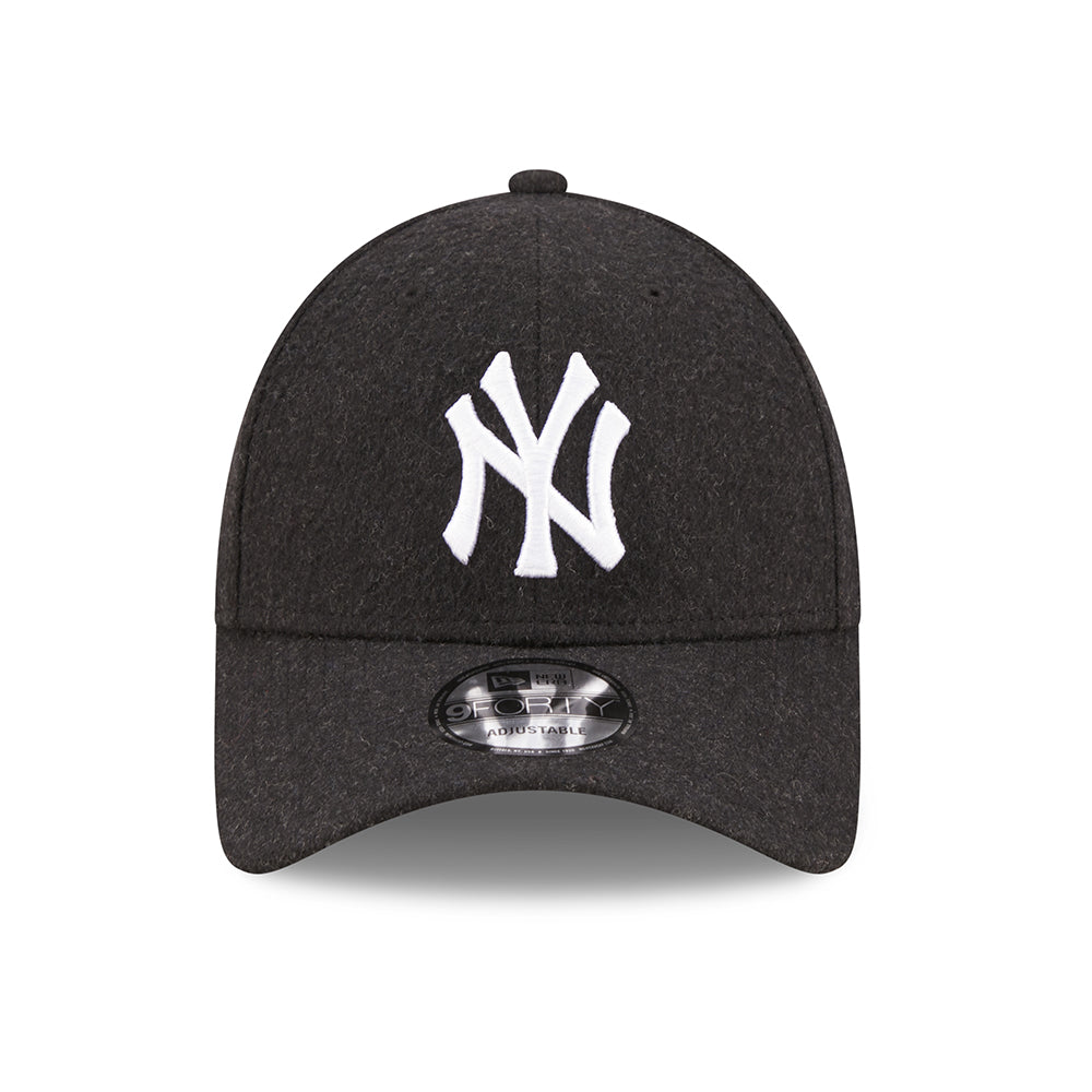 New Era 9FORTY New York Yankees Baseball Cap - MLB Melton The League - Black-White