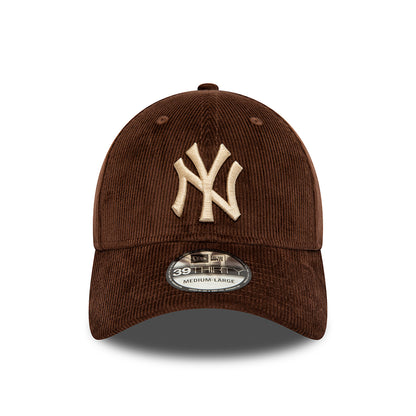 New Era 39THIRTY New York Yankees Baseball Cap - MLB Corduroy - Brown