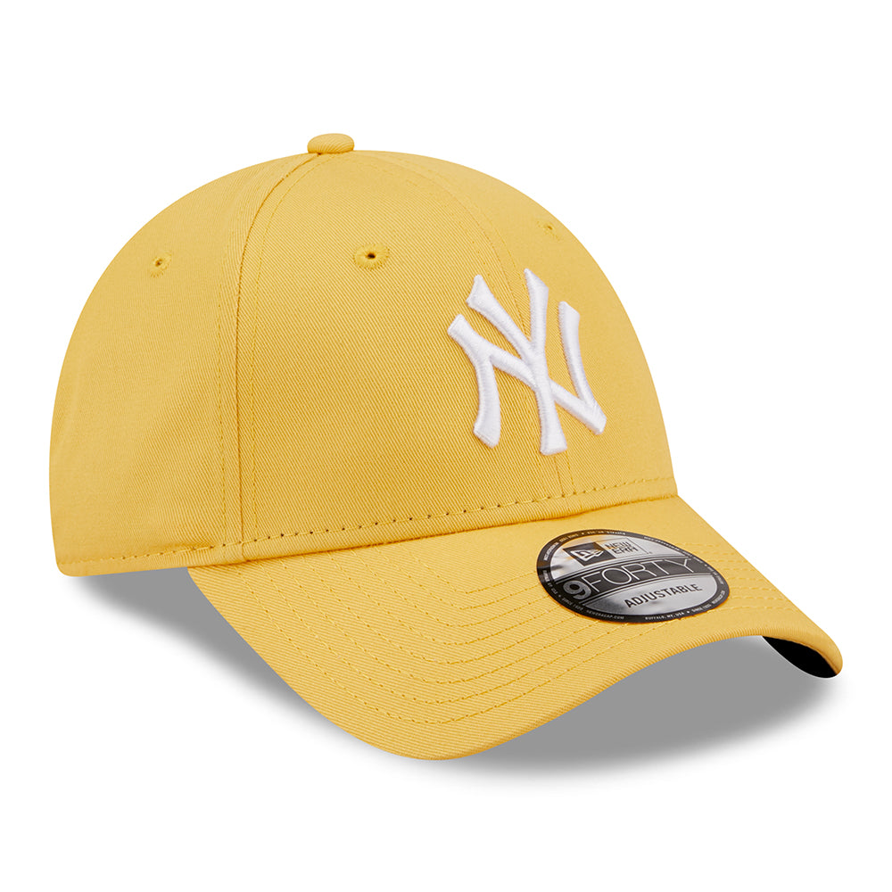 New Era 9FORTY New York Yankees Baseball Cap - MLB League Essential - Honey-White