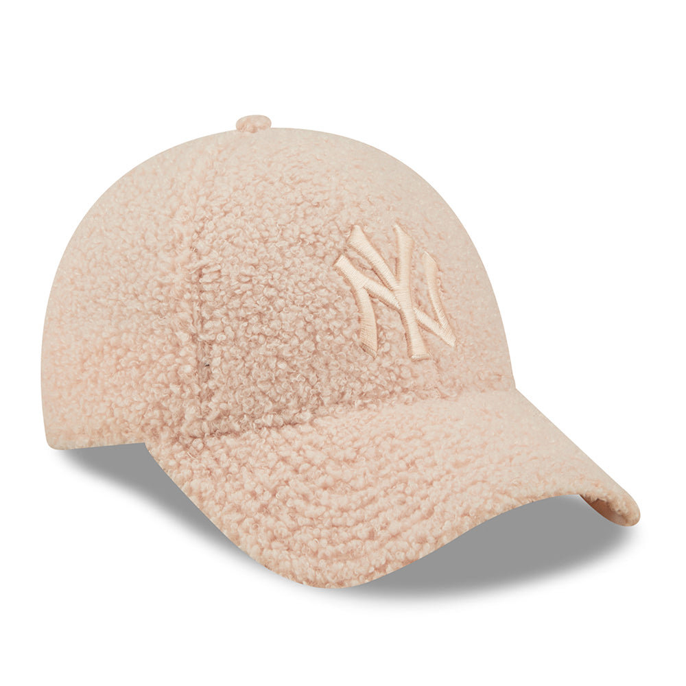 New Era Womens 9FORTY New York Yankees Baseball Cap - MLB Borg - Light Pink