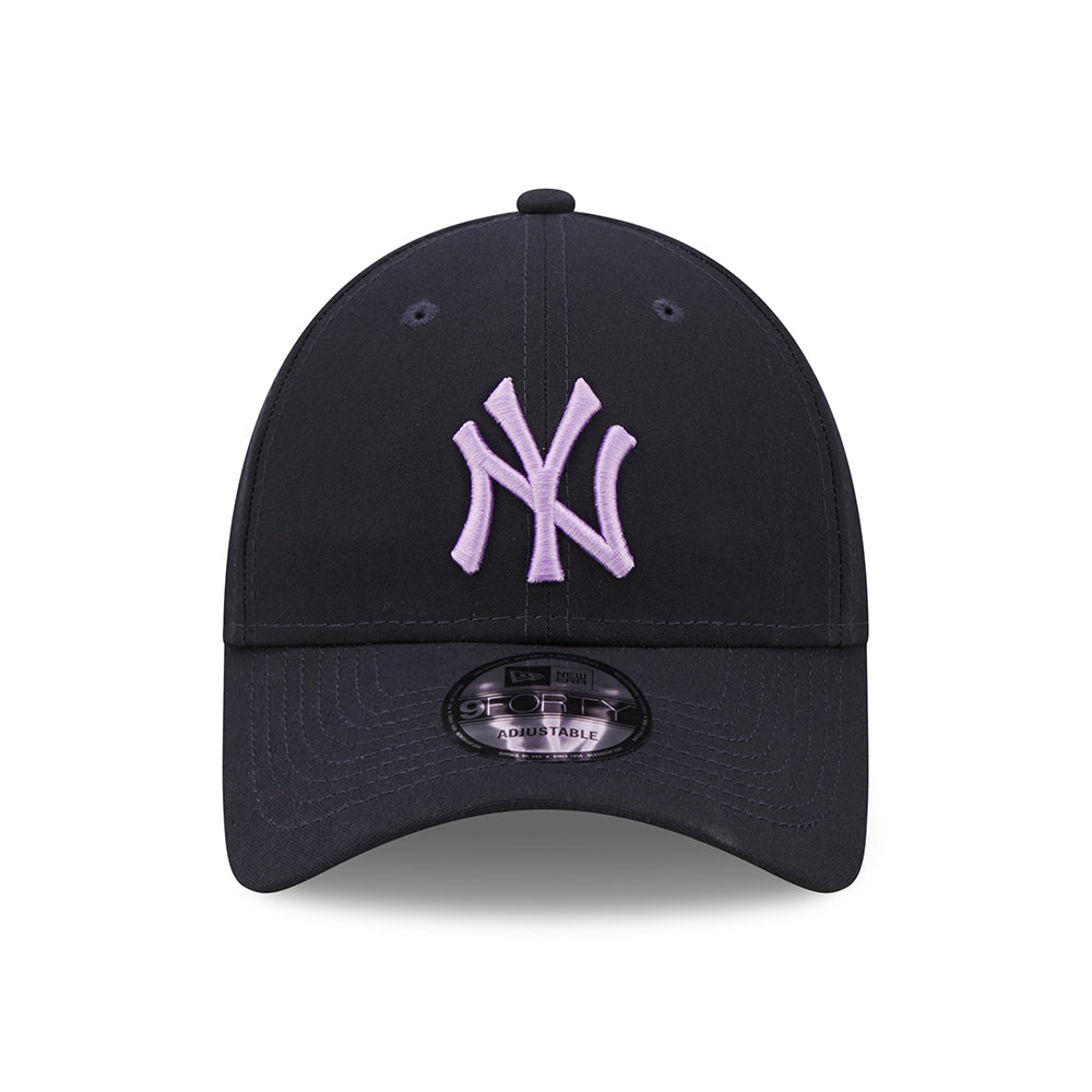 New Era 9FORTY New York Yankees Baseball Cap - MLB Repreve - Navy-Purple