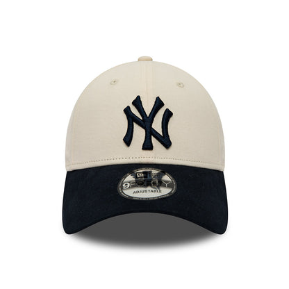 New Era 9FORTY New York Yankees Baseball Cap - MLB - Cream-Navy