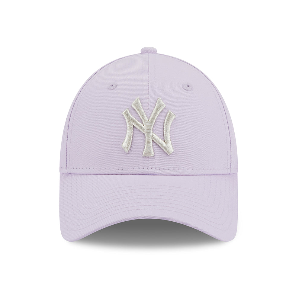 New Era Womens 9FORTY New York Yankees Baseball Cap - MLB Metallic Logo - Lavender-Silver