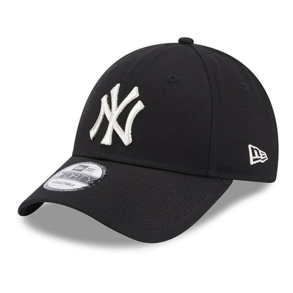 New Era Womens 9FORTY New York Yankees Baseball Cap - MLB Metallic Logo - Black-Silver