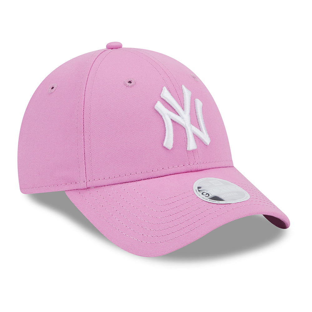 New Era Womens 9FORTY New York Yankees Baseball Cap - MLB League Essential - Rose-White