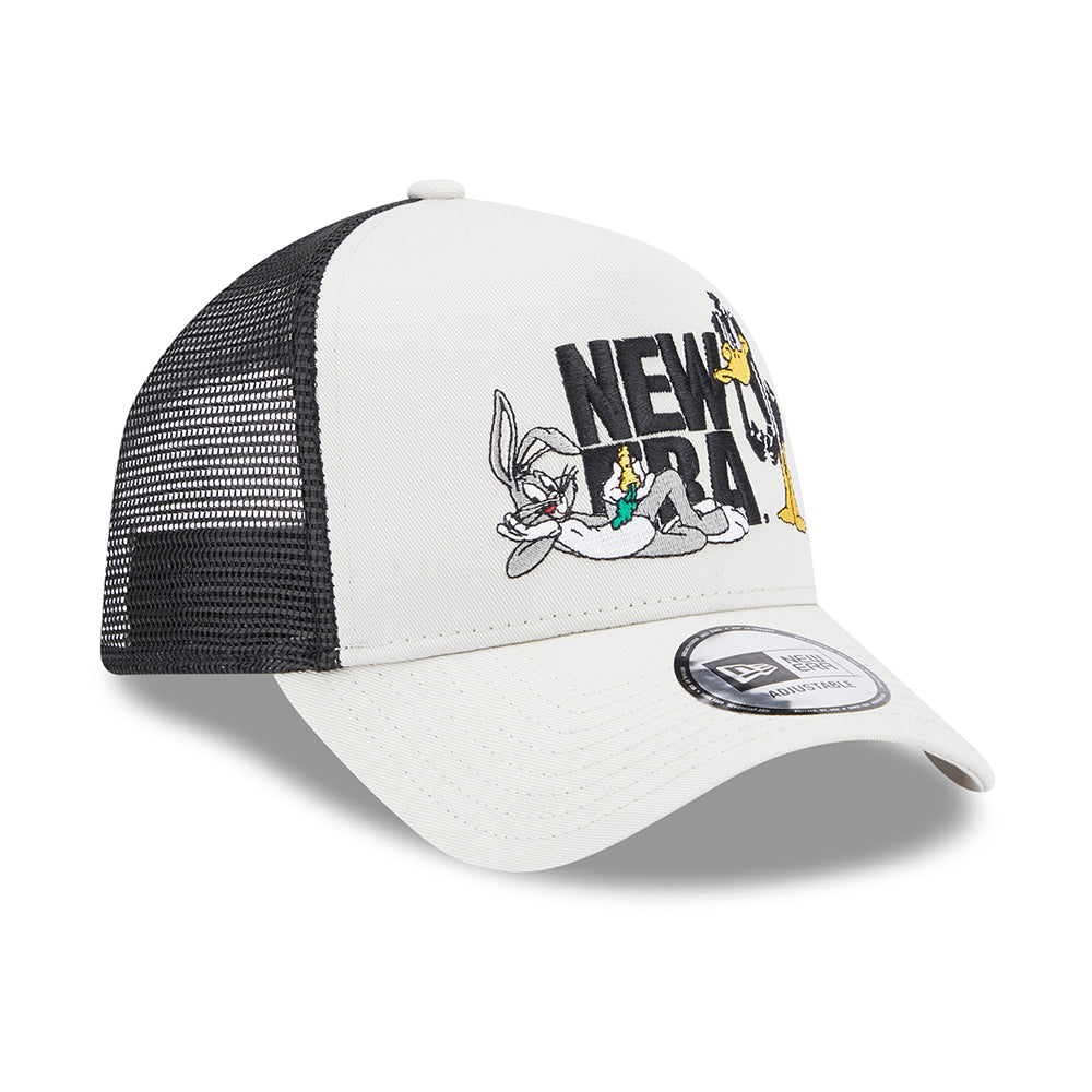 New Era Bugs Bunny & Daffy Duck A-Frame Trucker Cap - Looney Tunes - Stone-Black