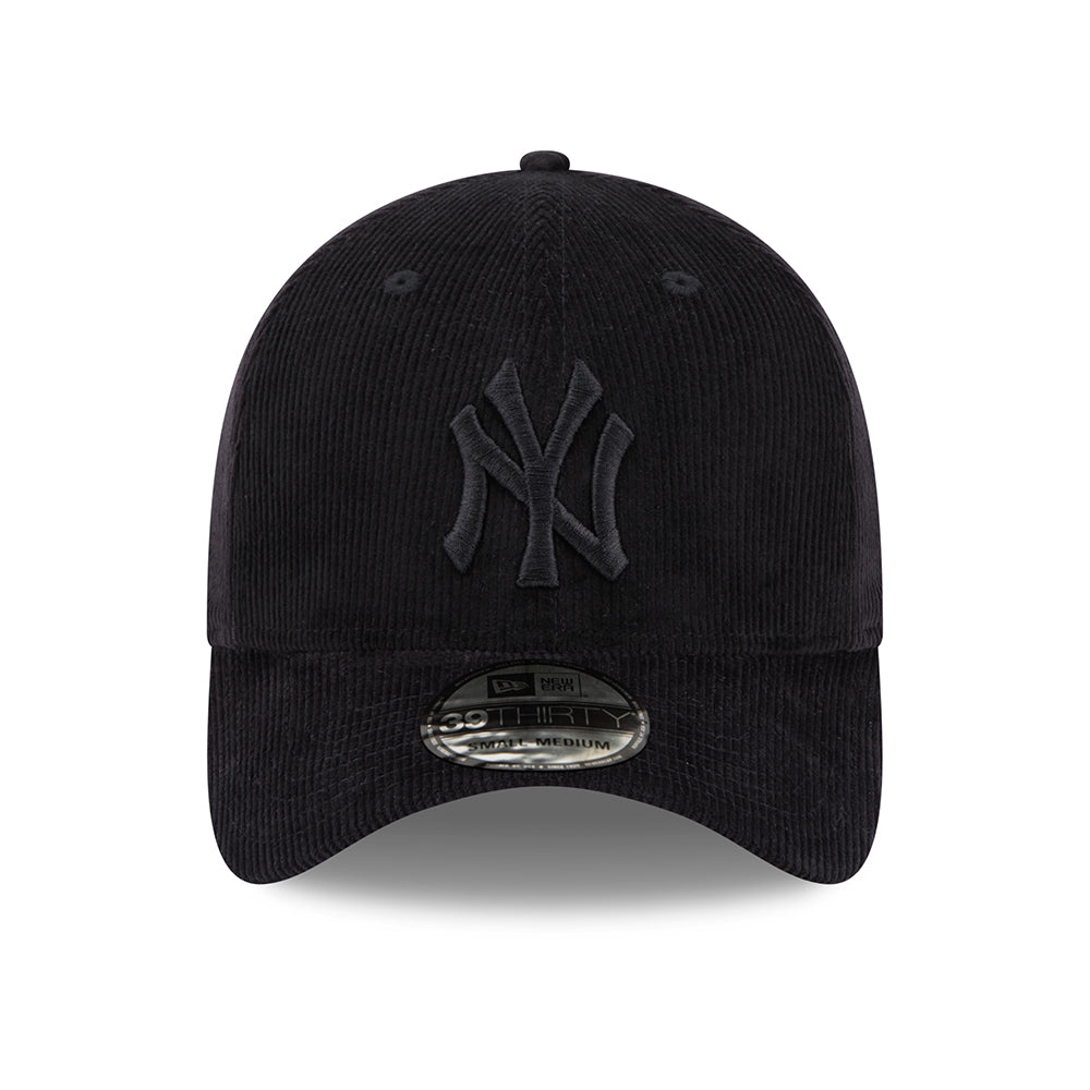 New Era 39THIRTY New York Yankees Baseball Cap - Cord - Black On Black