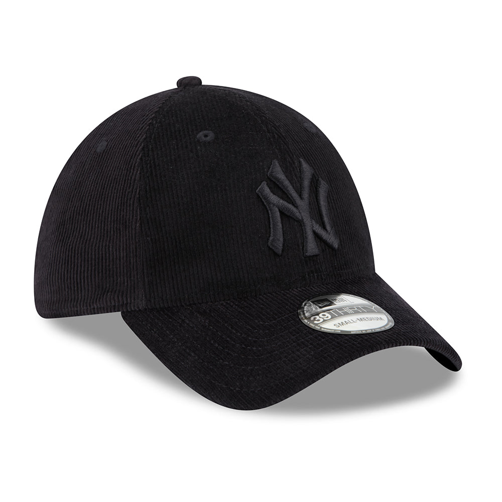 New Era 39THIRTY New York Yankees Baseball Cap - Cord - Black On Black