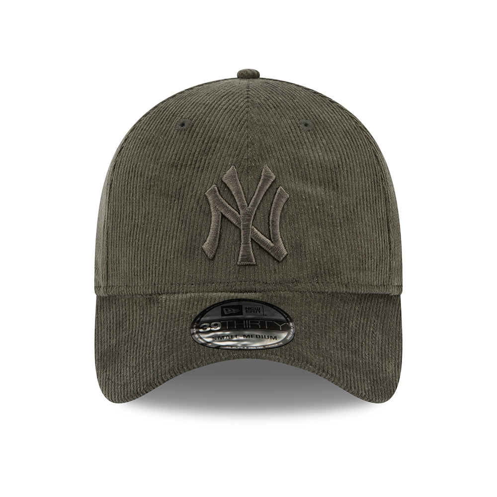 New Era 39THIRTY New York Yankees Baseball Cap - MLB Cord - Olive On Olive