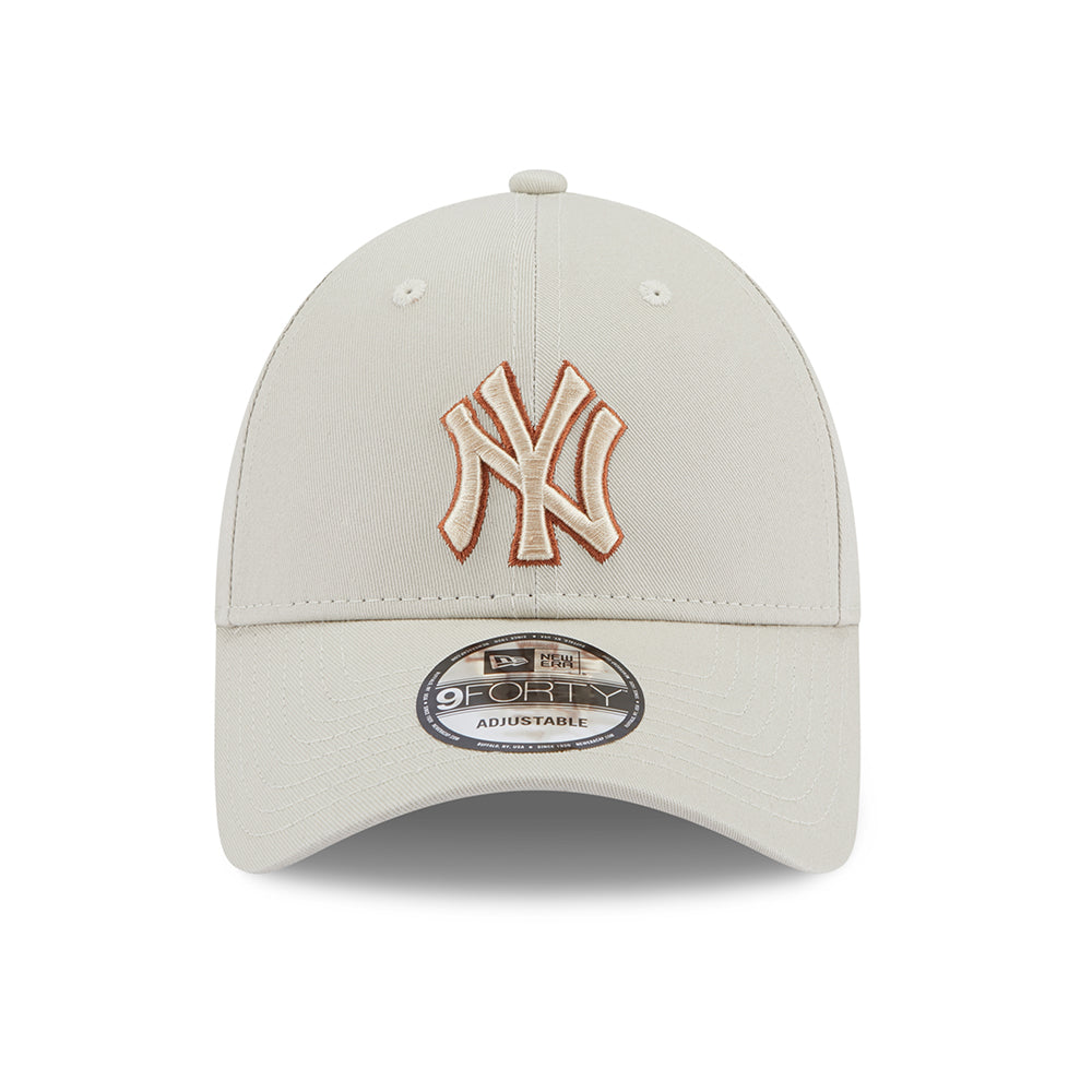 New Era 9FORTY New York Yankees Baseball Cap - MLB Team Outline - Stone-Toffee