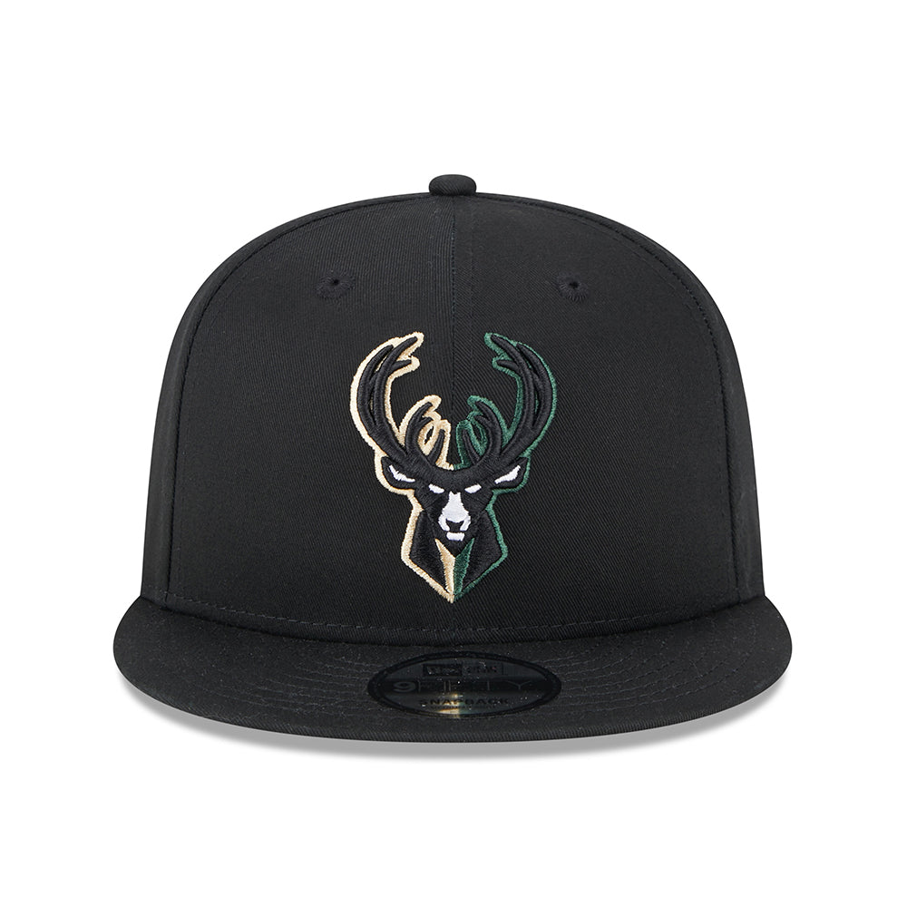 New Era 9FIFTY Milwaukee Bucks Snapback Cap - NBA Split Logo - Black