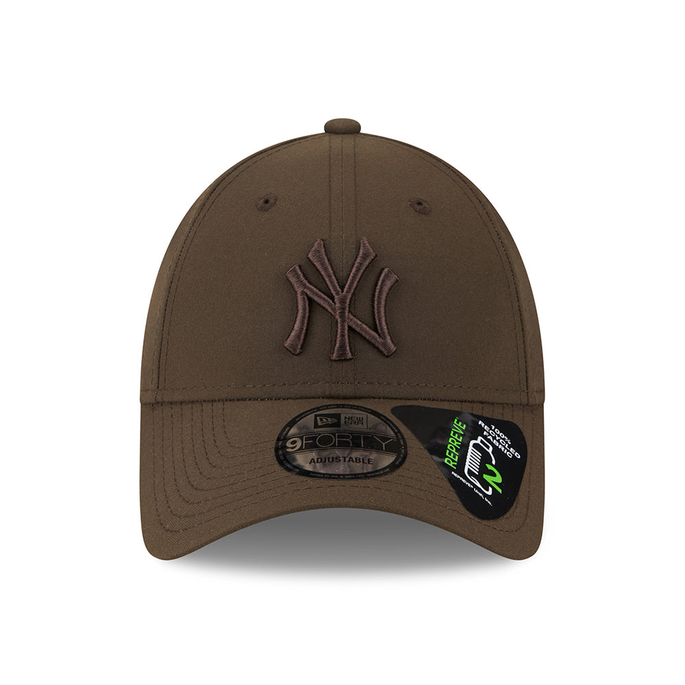 New Era 9FORTY New York Yankees Baseball Cap - MLB Repreve Outline - Brown