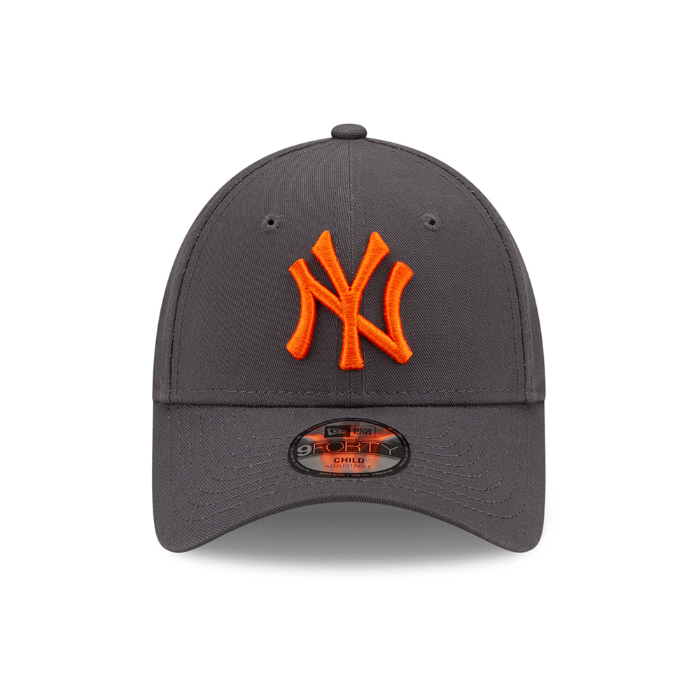 New Era Kids 9FORTY New York Yankees Baseball Cap - League Essential - Graphite-Orange